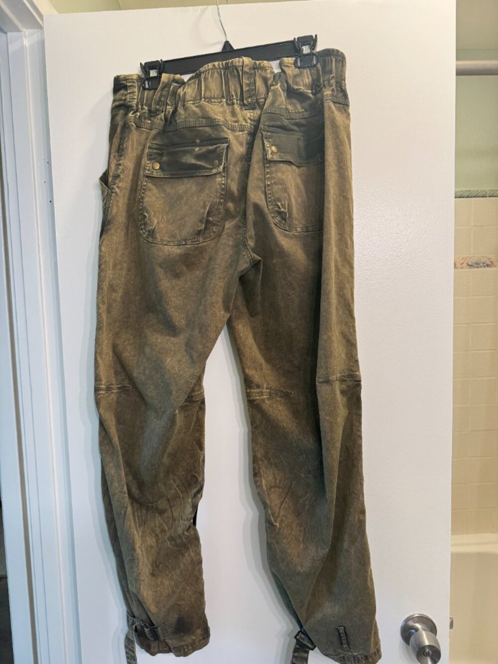 Free People Distressed Olive Utility Cargo Pants Army Green Y2K - Picture 3 of 3